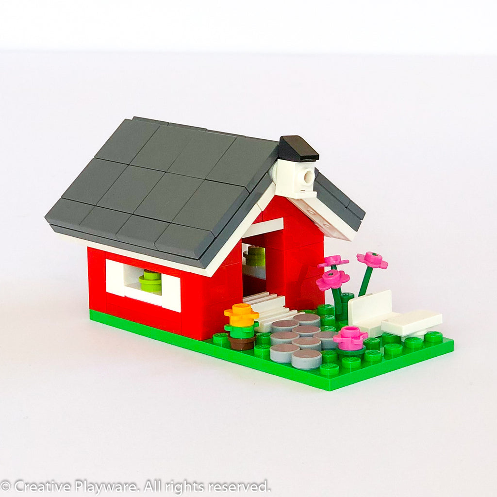 SUMMER HOUSE made with LEGO® elements – Creative Playware